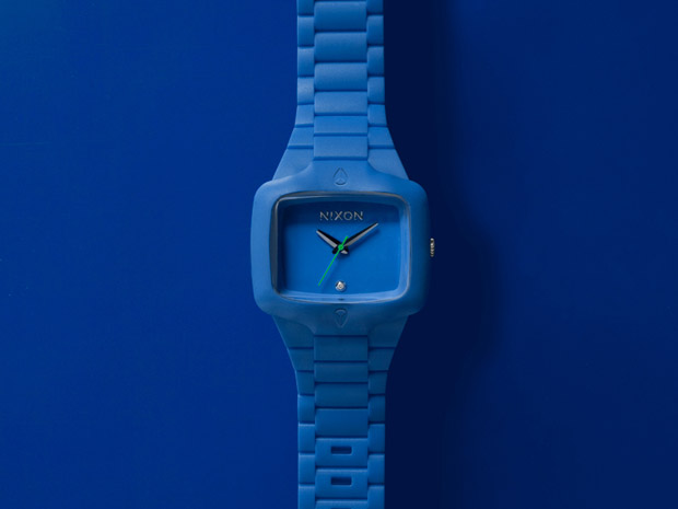 nixon-blue-rubber-player-watch-1.jpg
